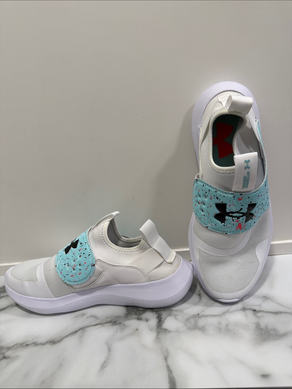 Under Armour Women's UA Runplay Paint Splatter Running Shoes Size 10 - Picture 5 of 10